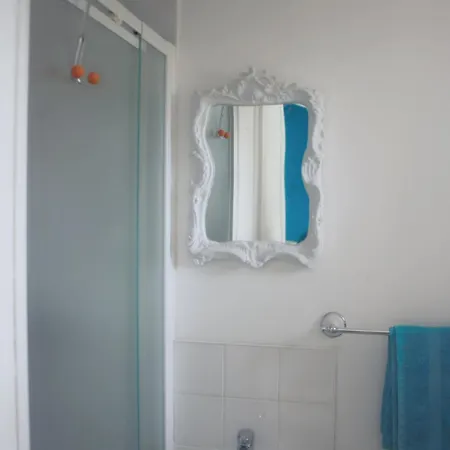 Le Du 1er Etage, De Charme De 80m2, 2 Appartement *