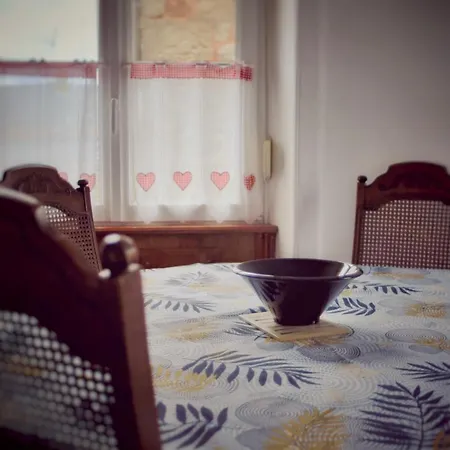 Apartmán Le Du 1er Etage, De Charme De 80m2, 2 *